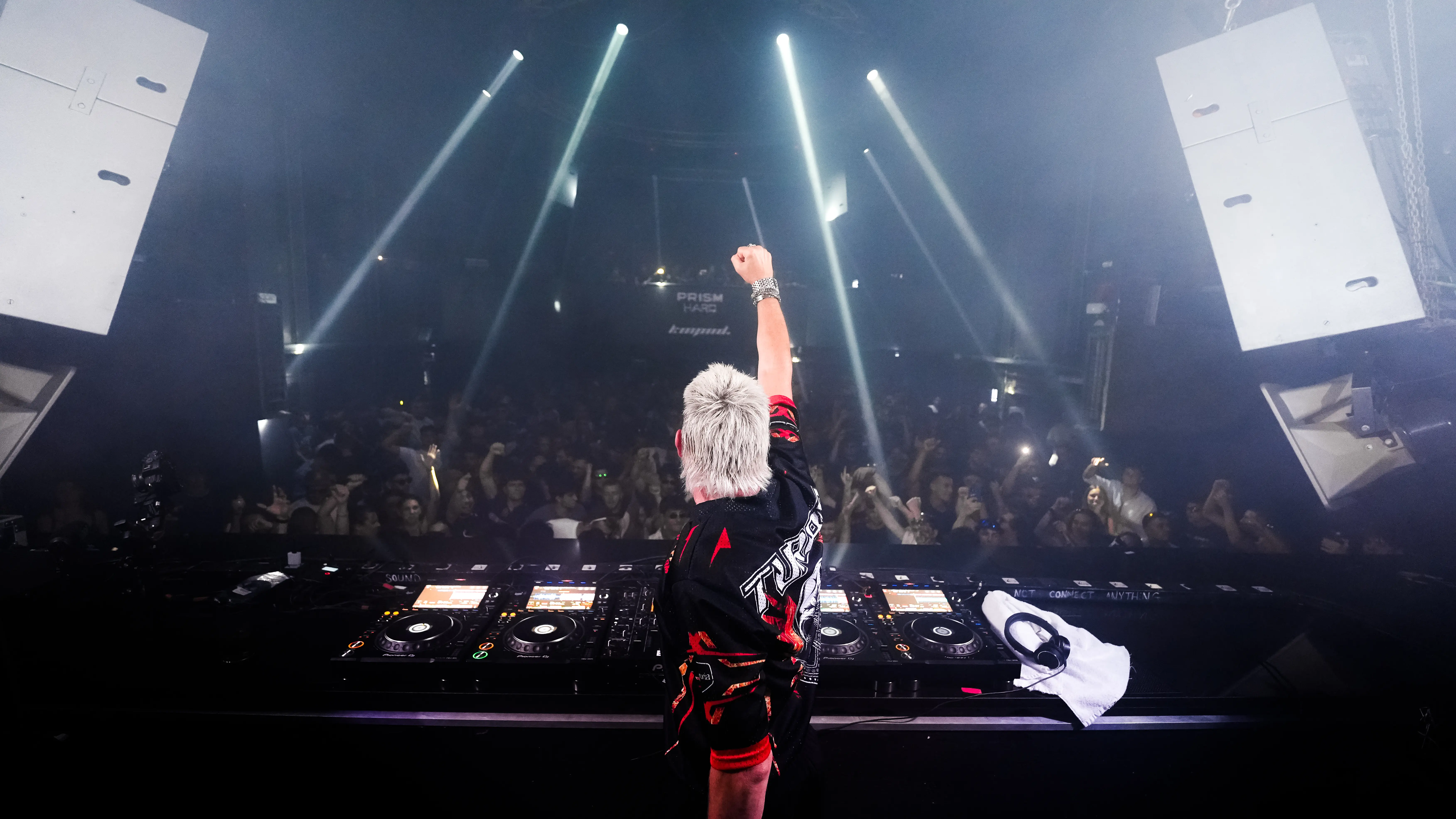 DJ performing at mainstage event video